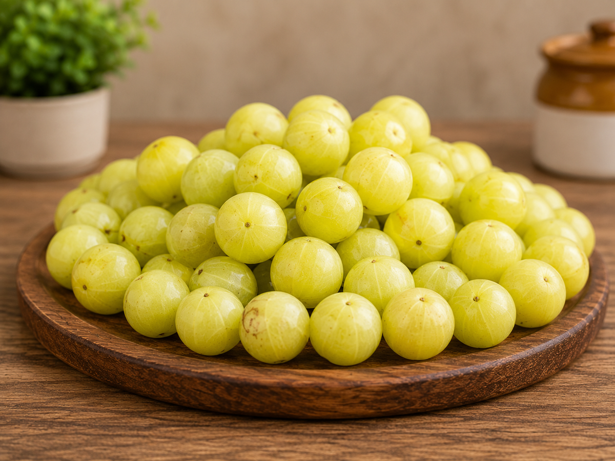 Fresh Amla (Indian Gooseberry)